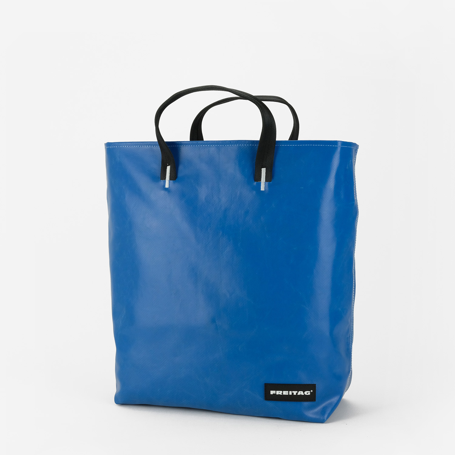 FREITAG :: BOB F203 :: Robust, water-repellent and four-seasons-proofed.