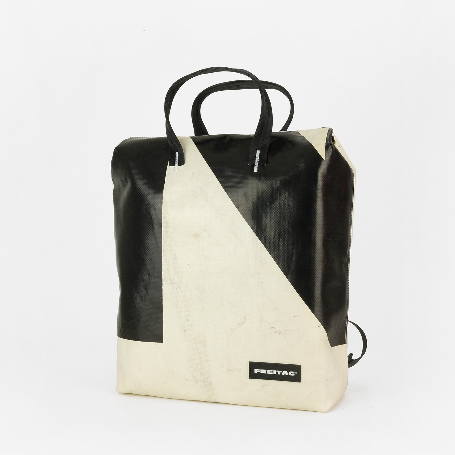 FREITAG :: PETE F201 :: F201 Pete is the Freitag everyday-everything ...