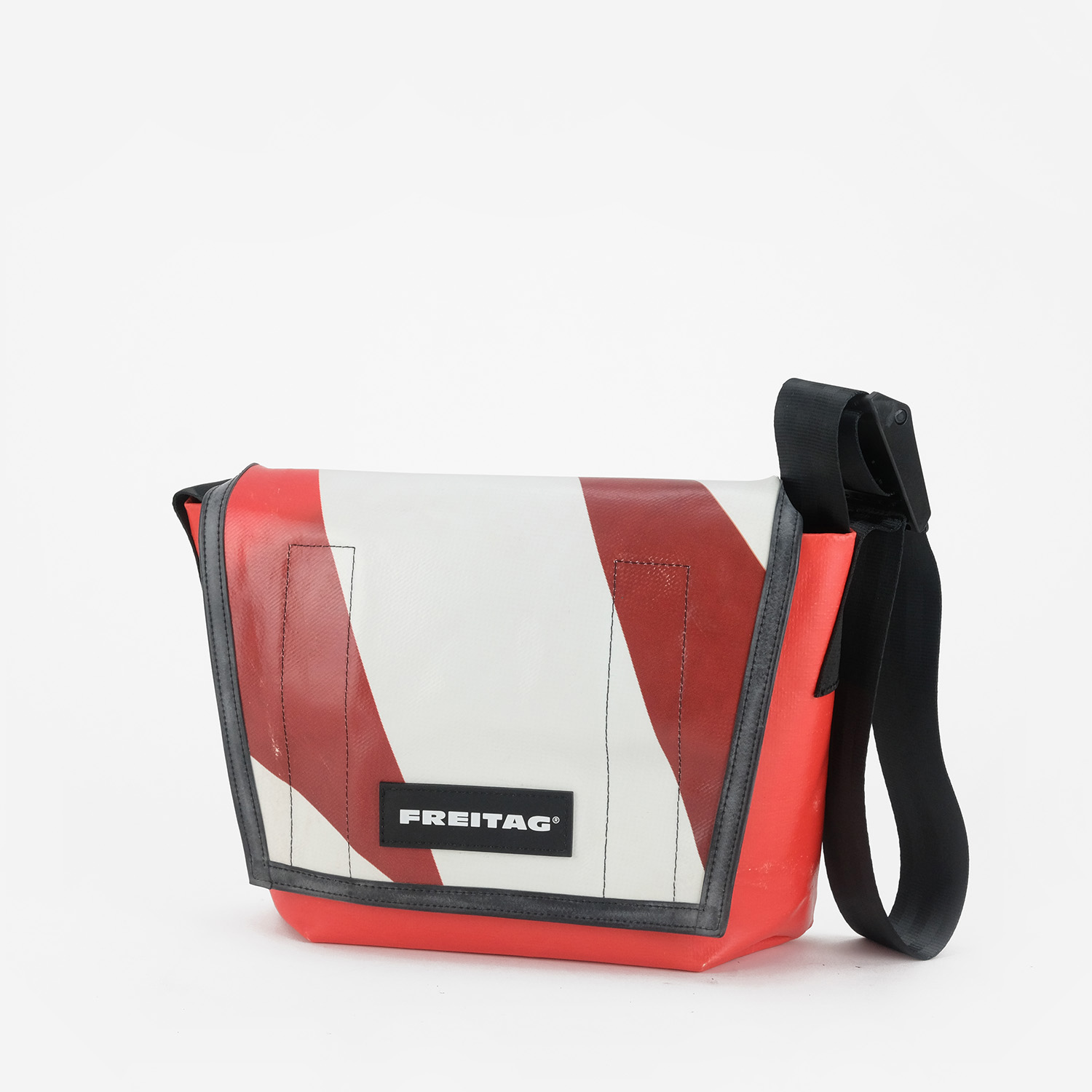 FREITAG :: LASSIE F11 :: Messenger classic, size Small.